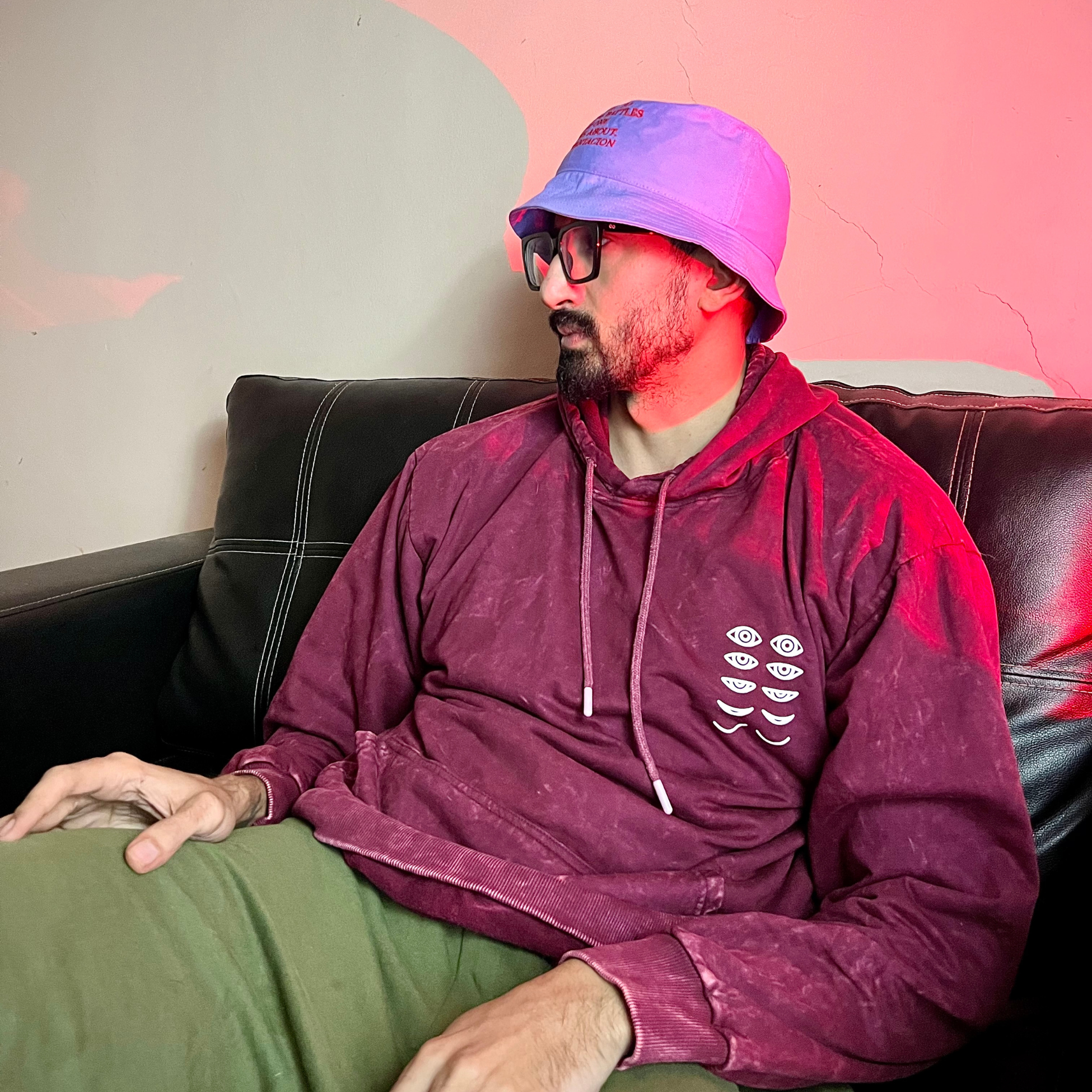 SILENT BATTLES BUCKET HAT