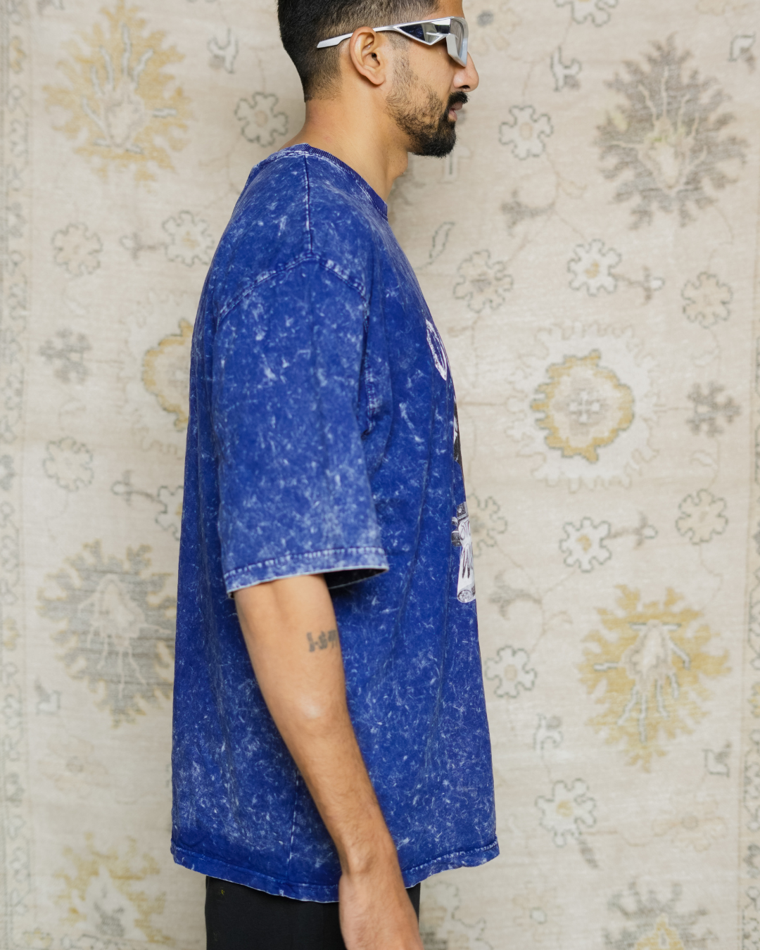 OUTLAWS ACID WASHED T - SHIRT